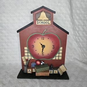 Schoolhouse Apple Clock